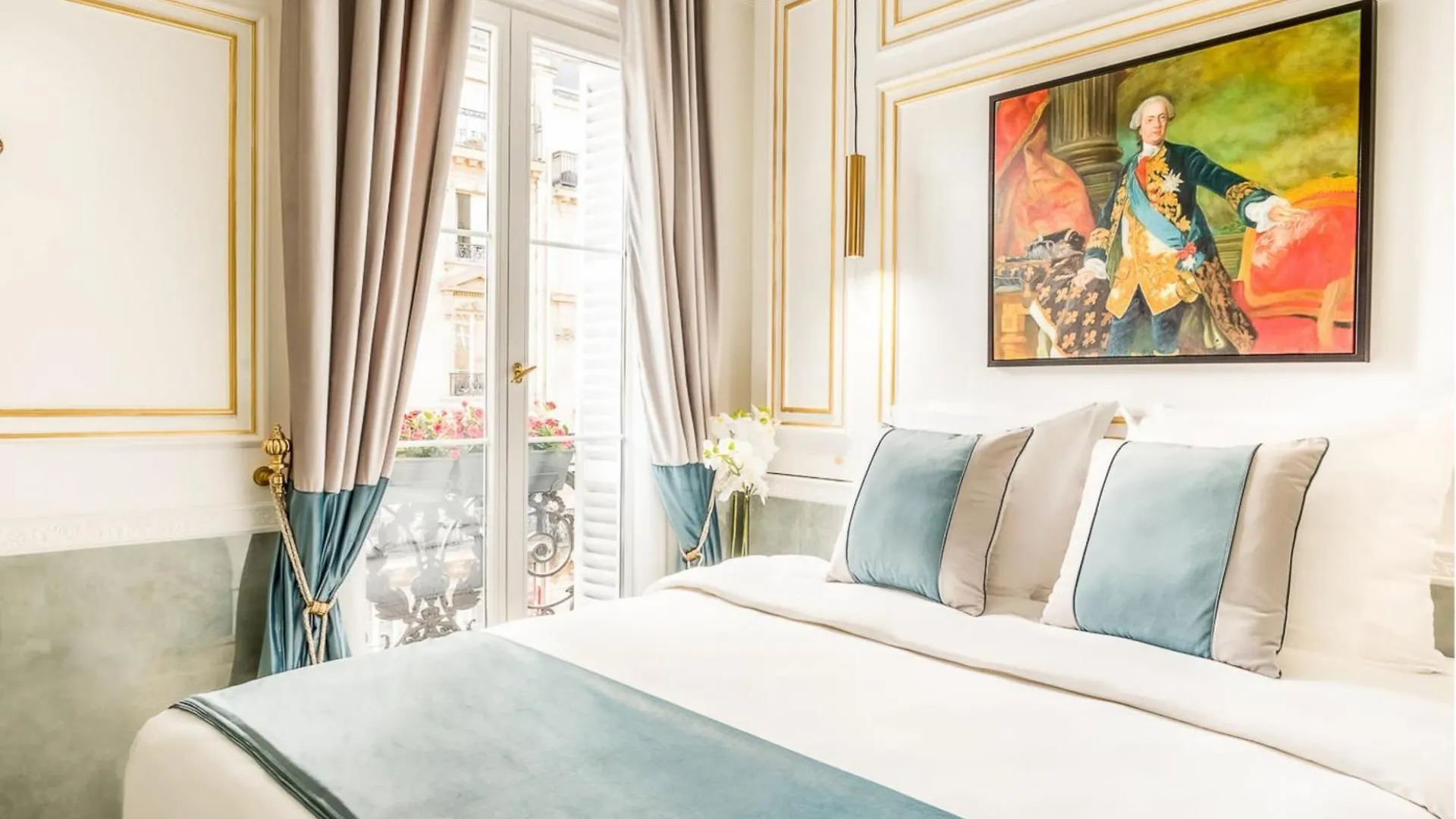 Merveil - Signature Suite - Louvre - Marcel I Paris Apartment